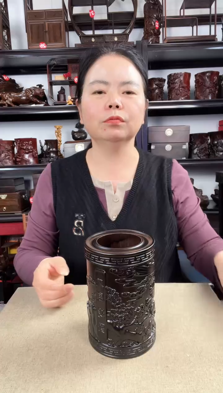 木大展笔筒老李红木工艺品