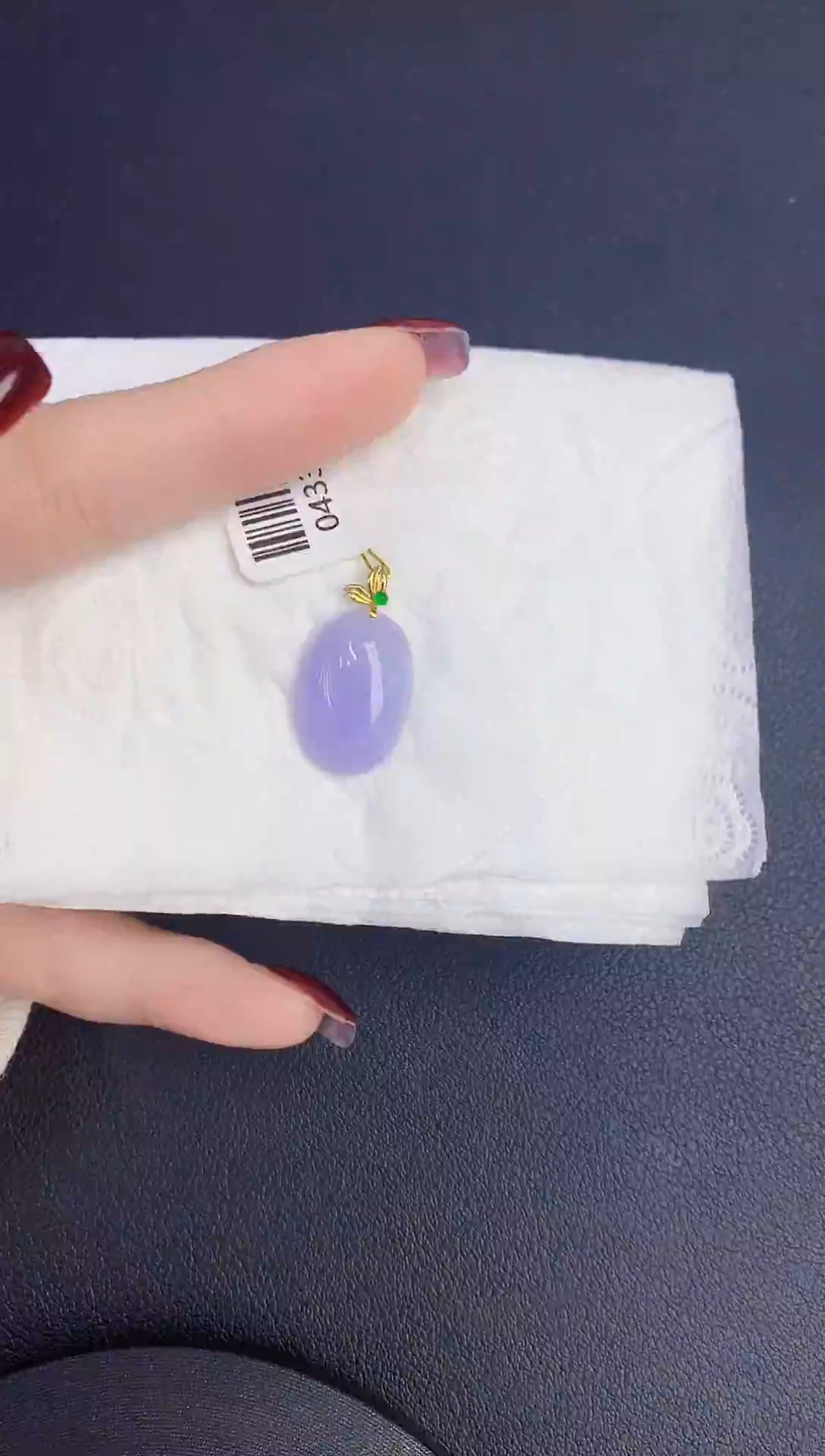 颈饰18K金镶嵌翡翠缅甸天然翡翠A货