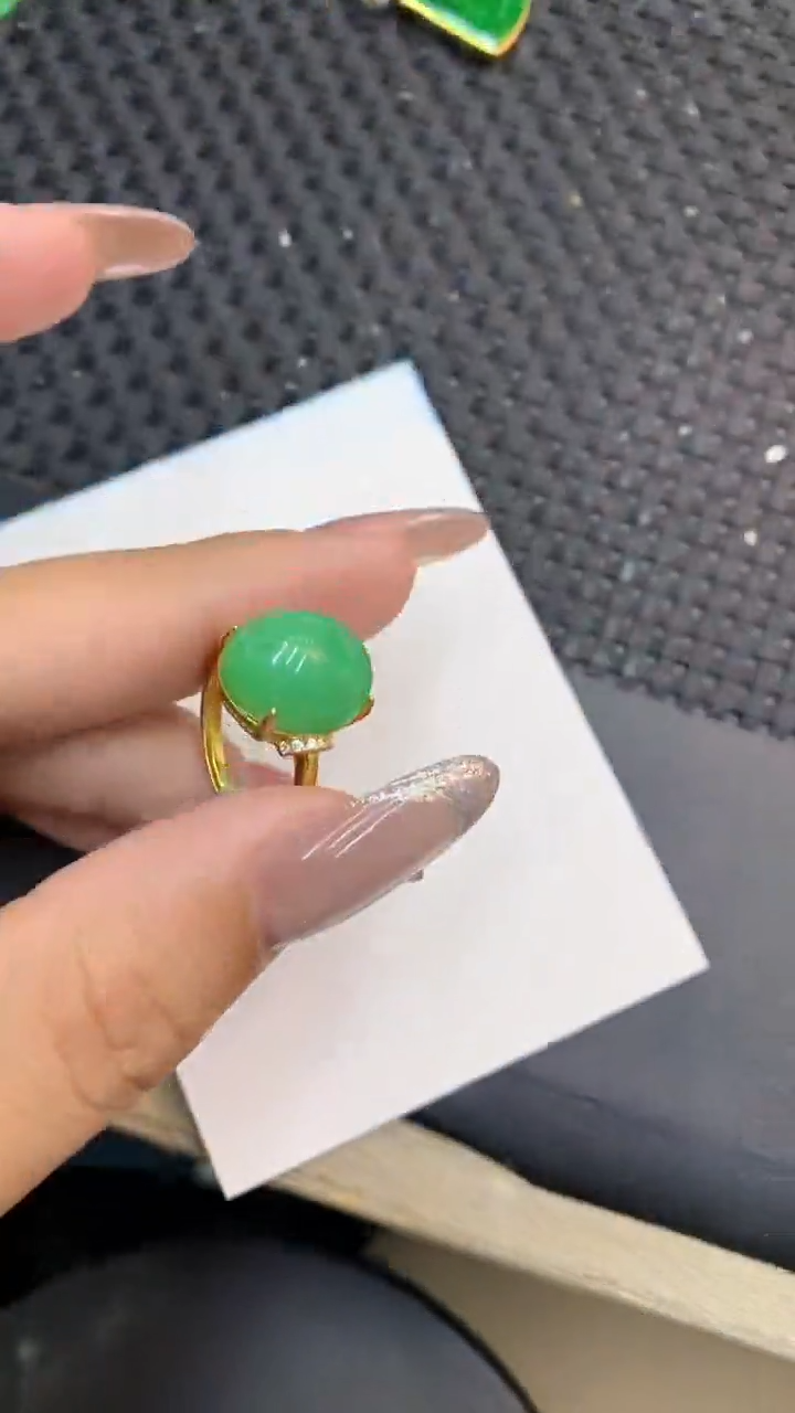 颈饰未镶嵌翡翠1