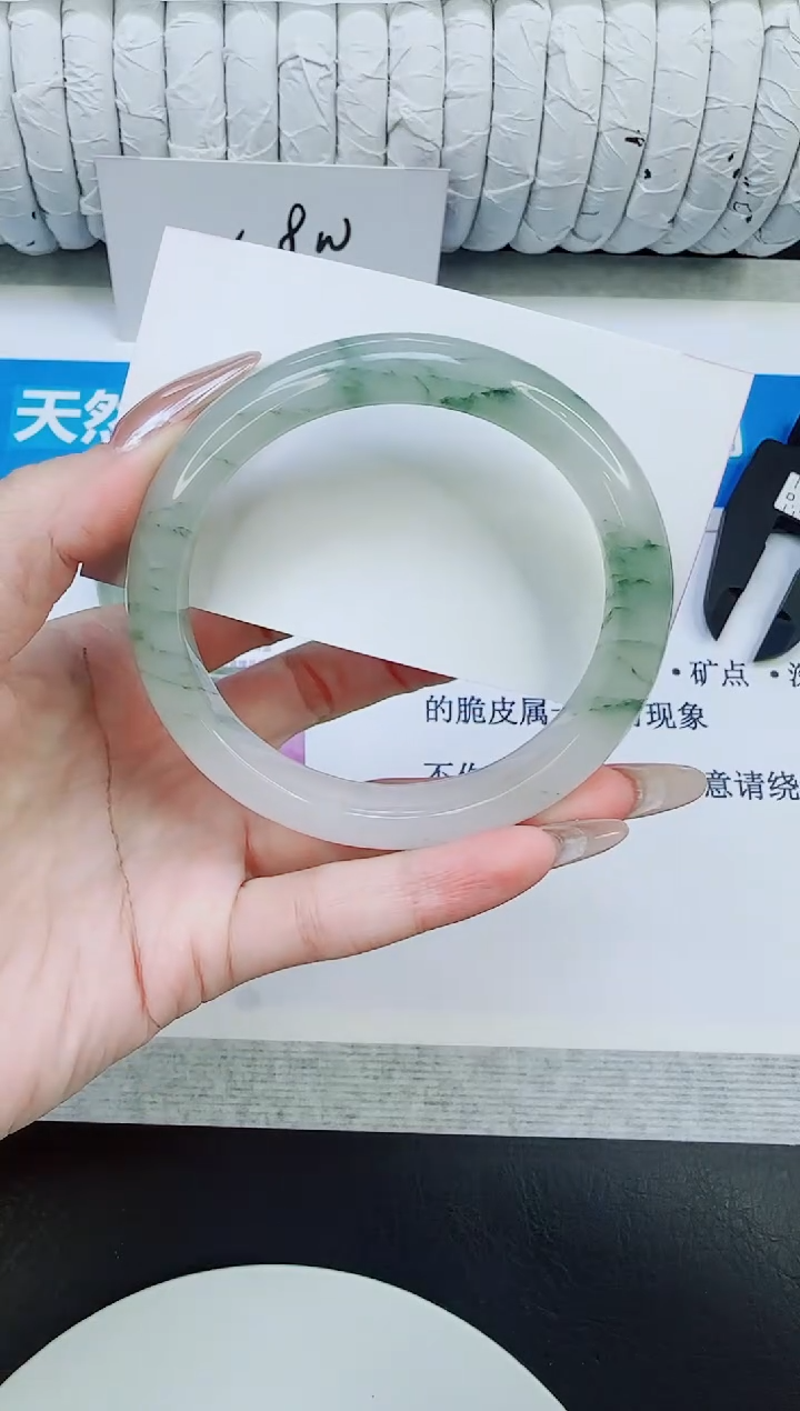 未镶嵌手镯石英质玉203/60