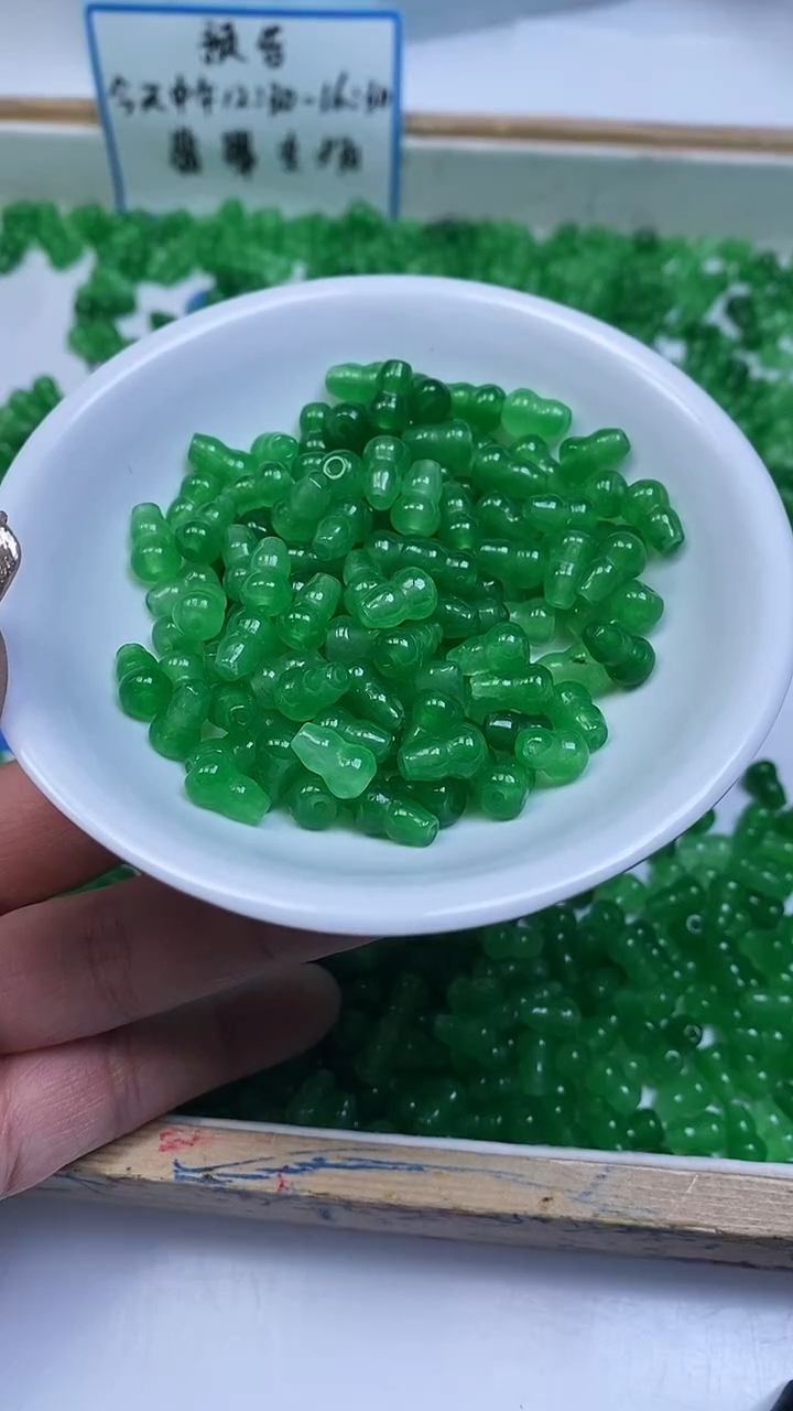 未镶嵌散珠玛瑙/玉髓B948 绿玛瑙葫芦（深）9*6mm15颗6.8元