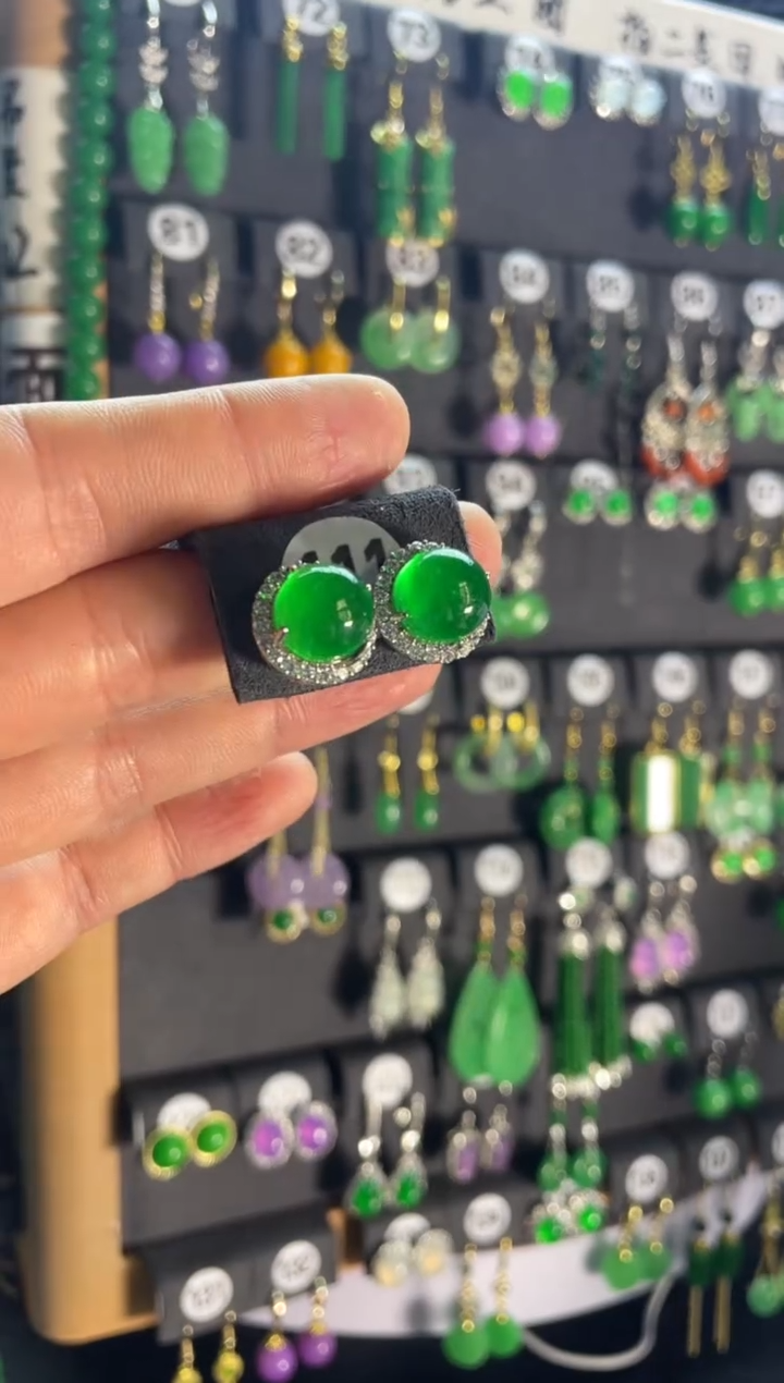 【闪购商品】翡翠颈饰银S925镶嵌111...