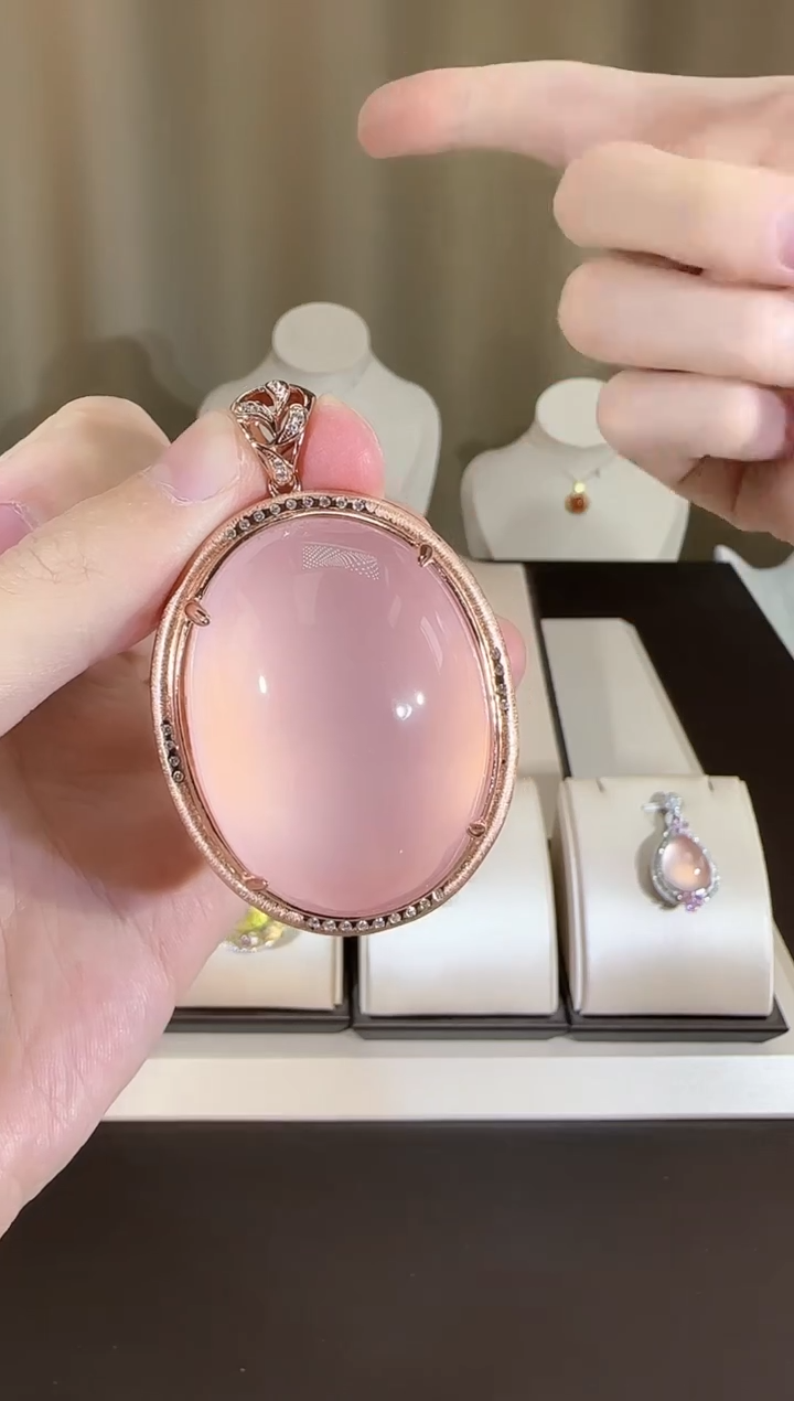 【闪购商品】芙蓉石颈饰银S925镶嵌34*43mm星光粉水晶高级款