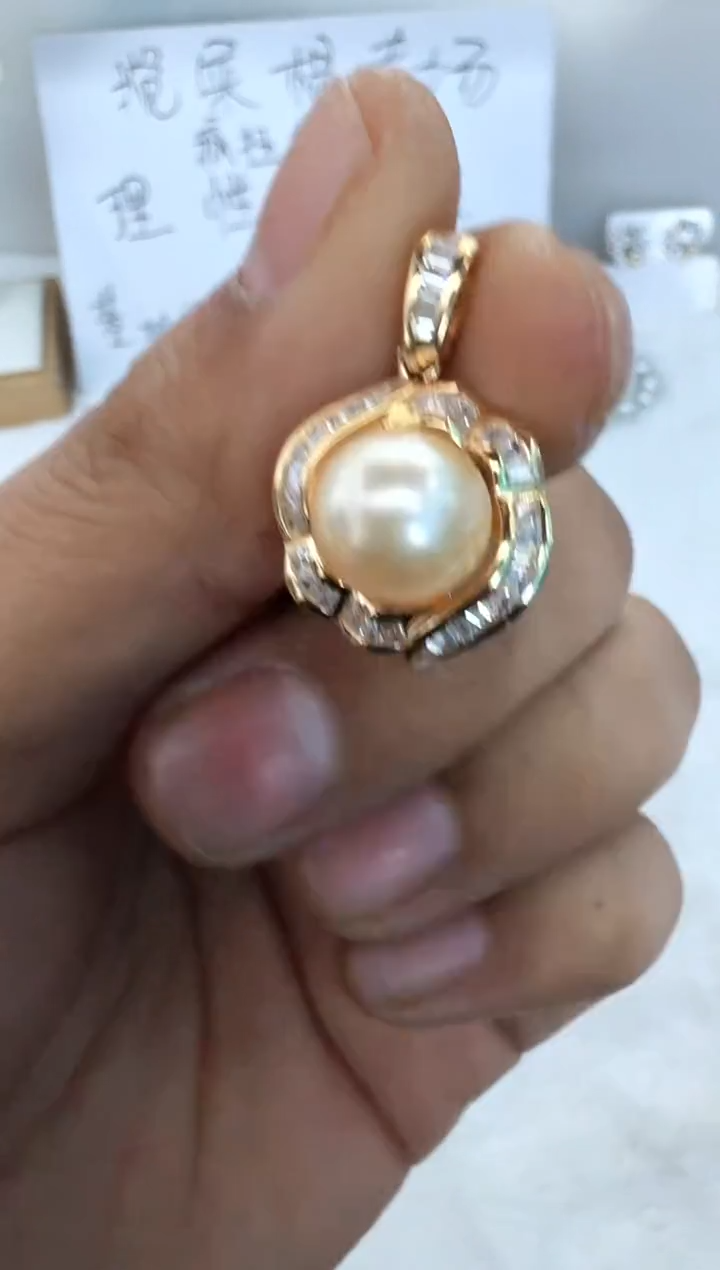 【闪购商品】海水珍珠颈饰银S925镶嵌吊坠