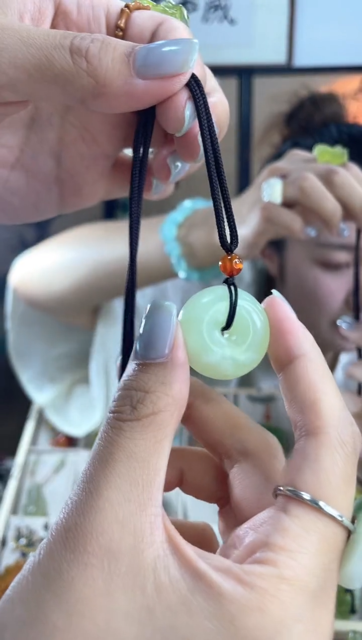 岫玉未镶嵌吊坠多样性发货其中发一