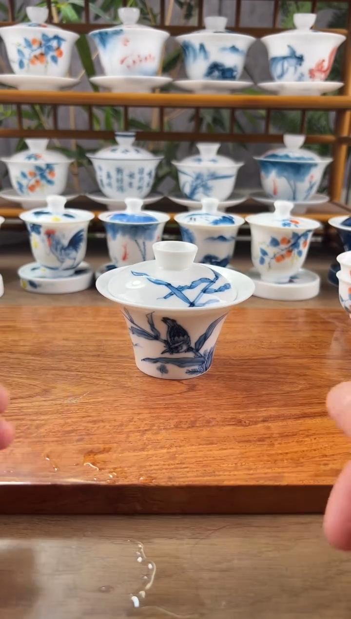 【闪购商品】微瑕翠鸟二才马蹄盖碗