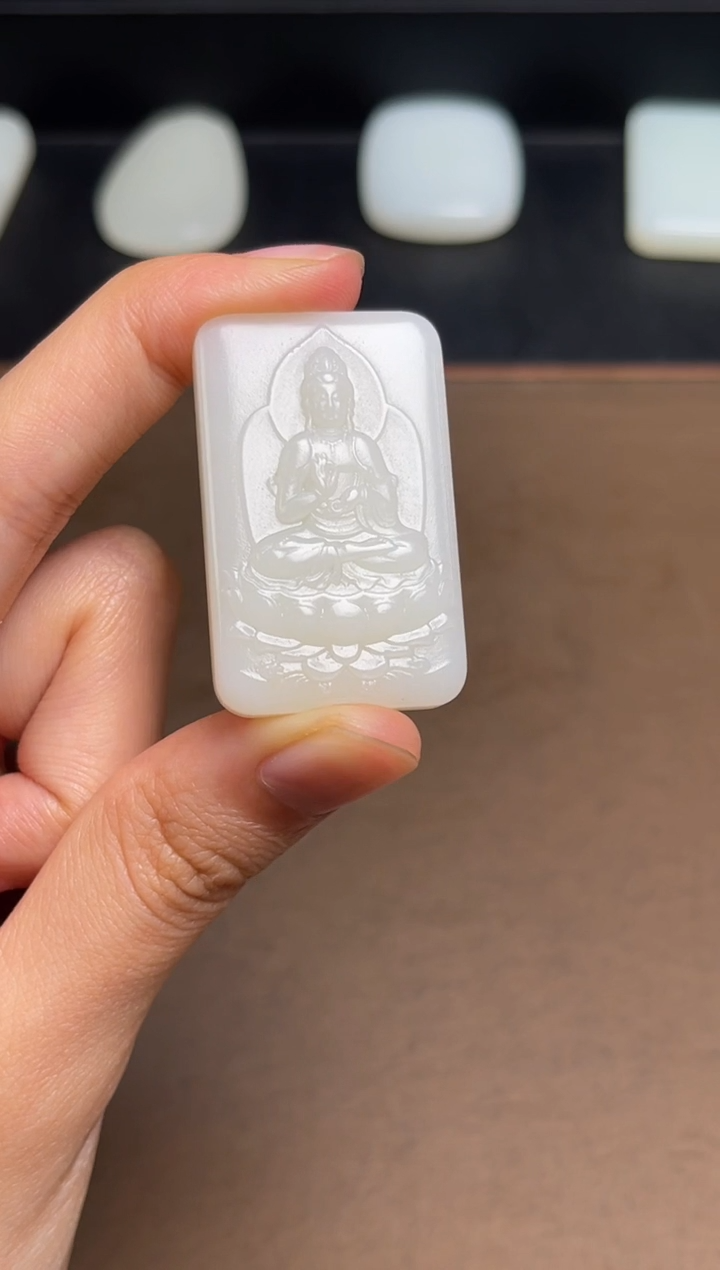 和田玉未镶嵌颈饰20