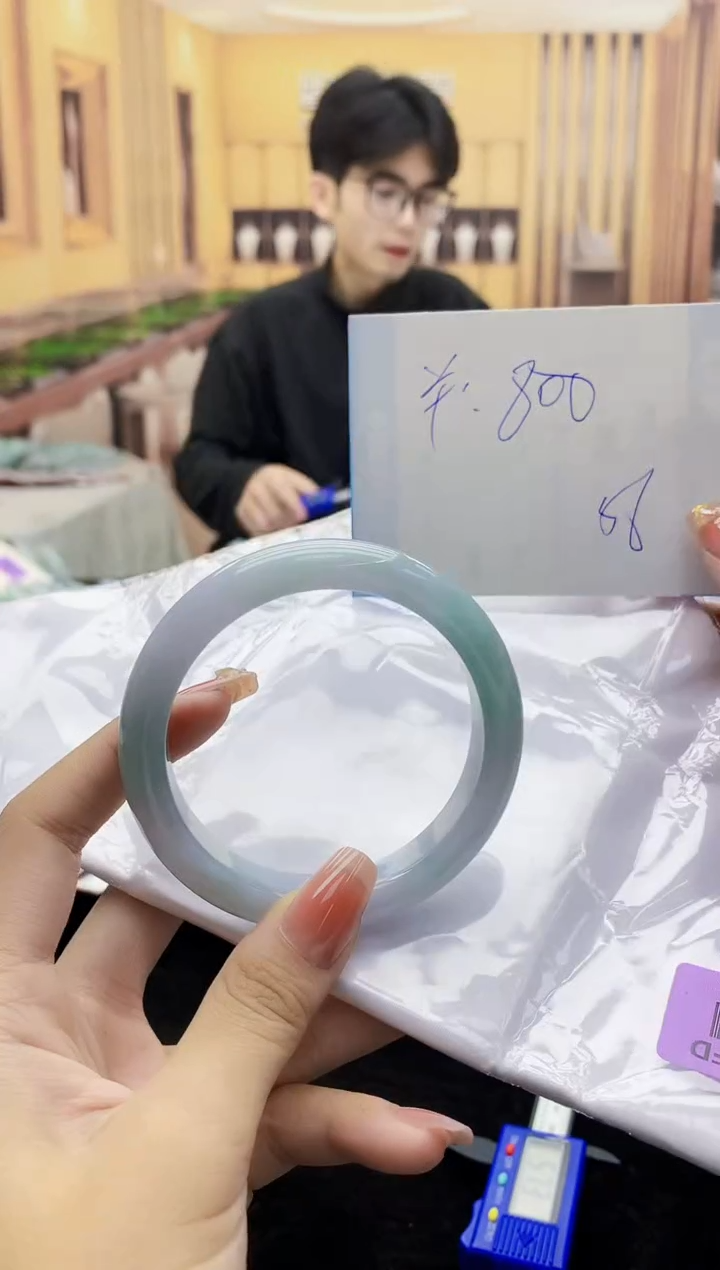 【闪购商品】翡翠手镯未镶嵌   H69-74