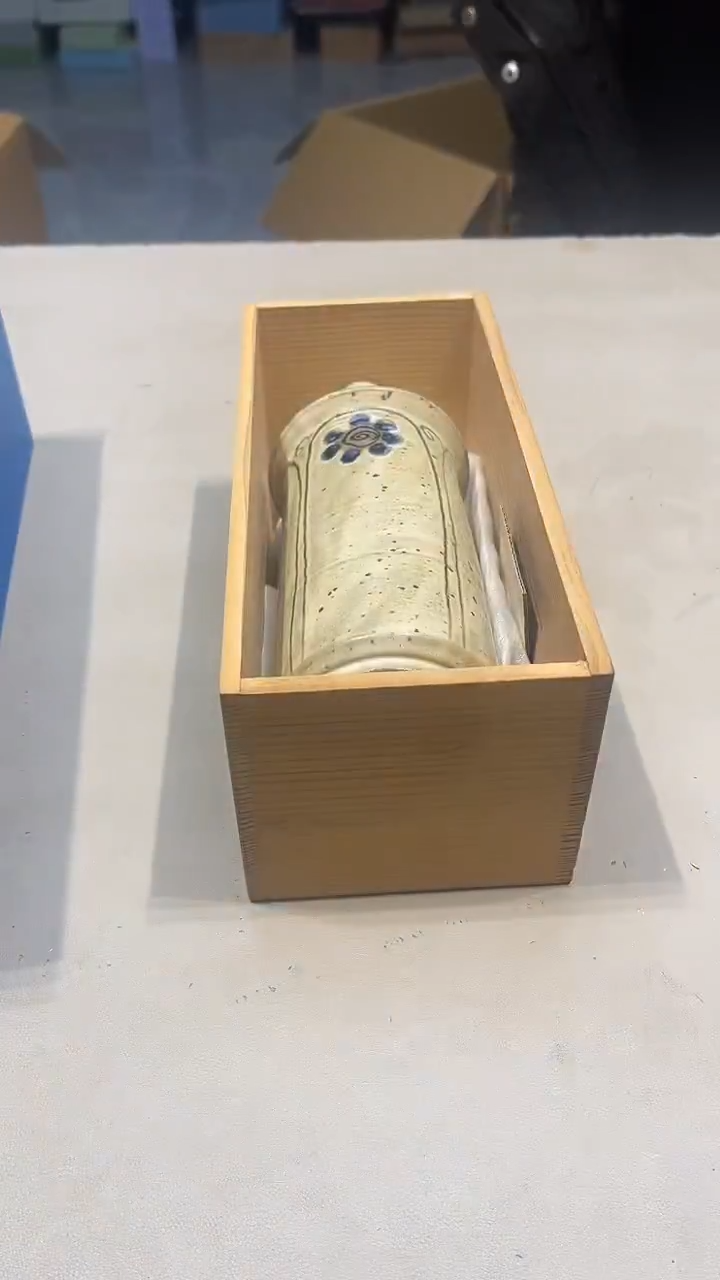 手工艺品琉璃西*姐城城工艺品店