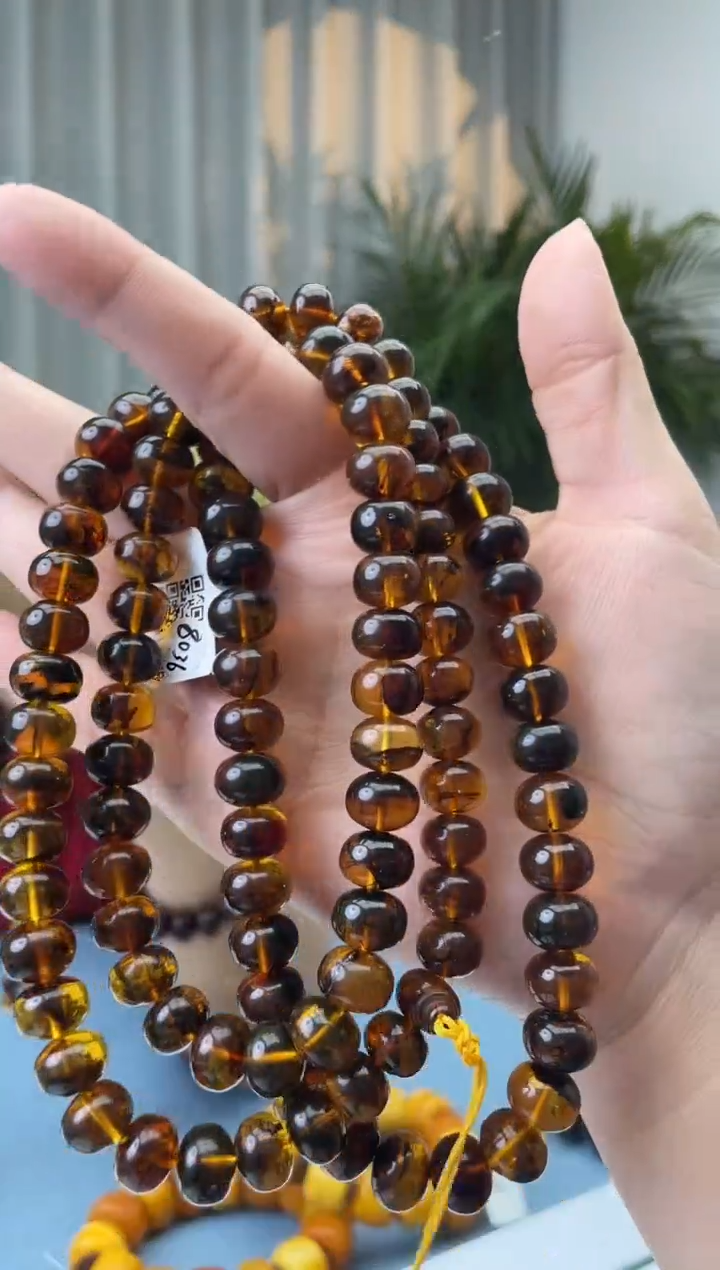 【闪购商品】琥珀珠宝奇石未镶嵌假一罚十，发一件060.10