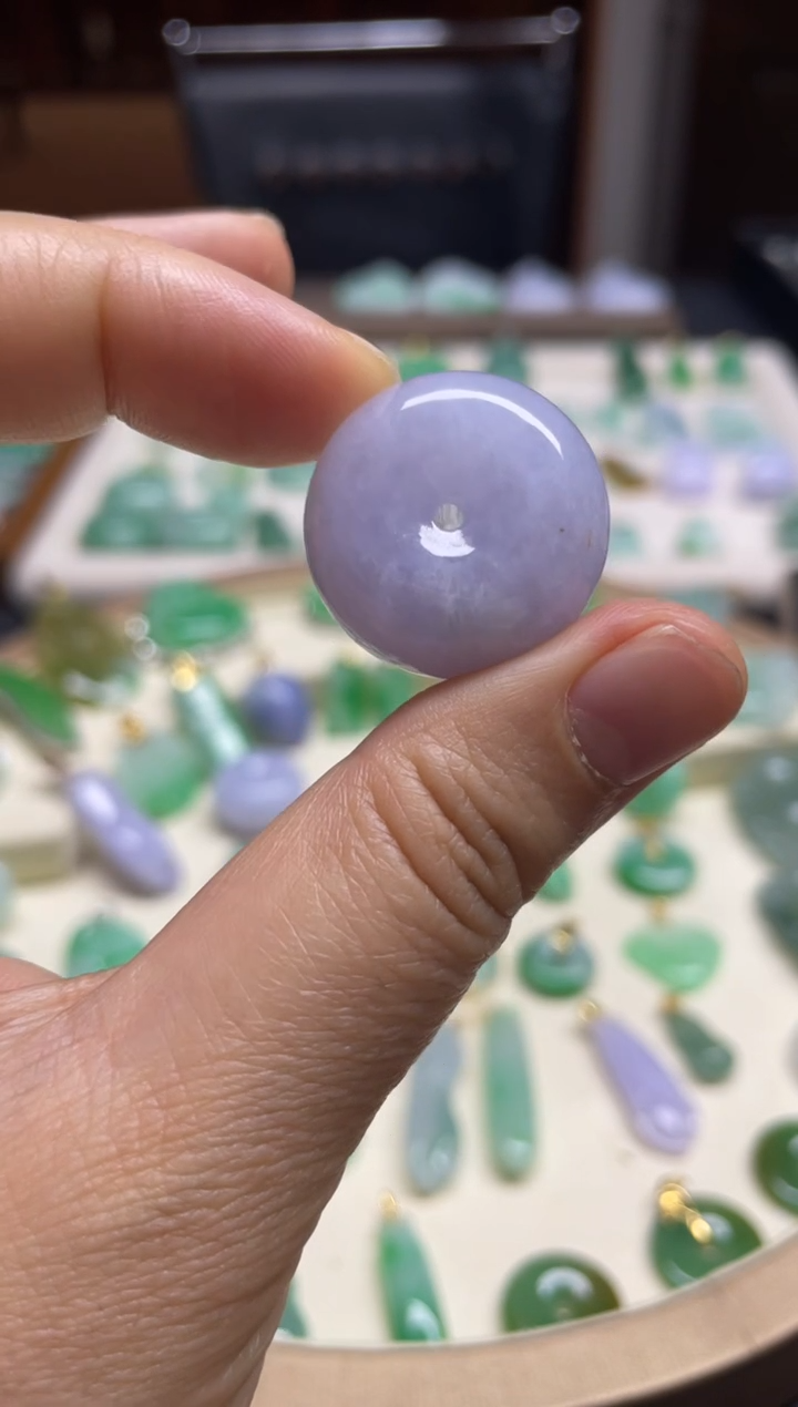 翡翠未镶嵌吊坠(不含链)平安扣