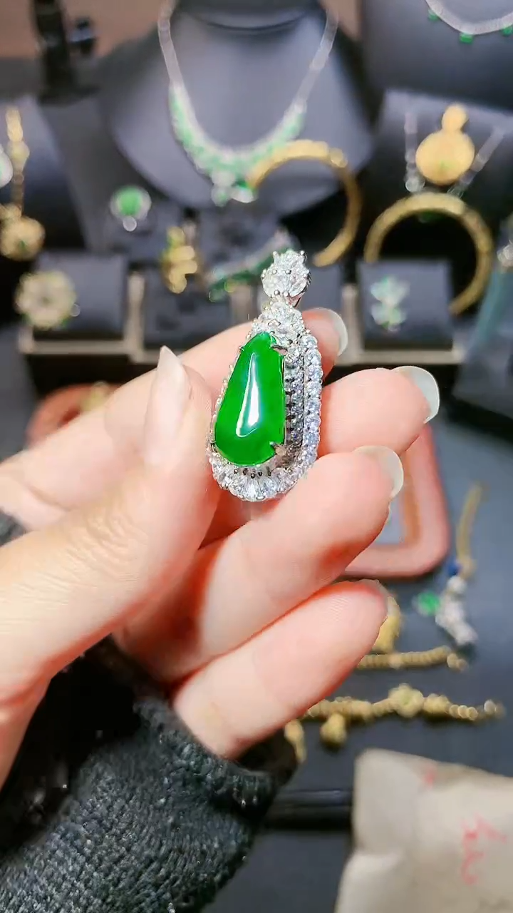 翡翠银S925镶嵌吊坠(赠链)吊坠