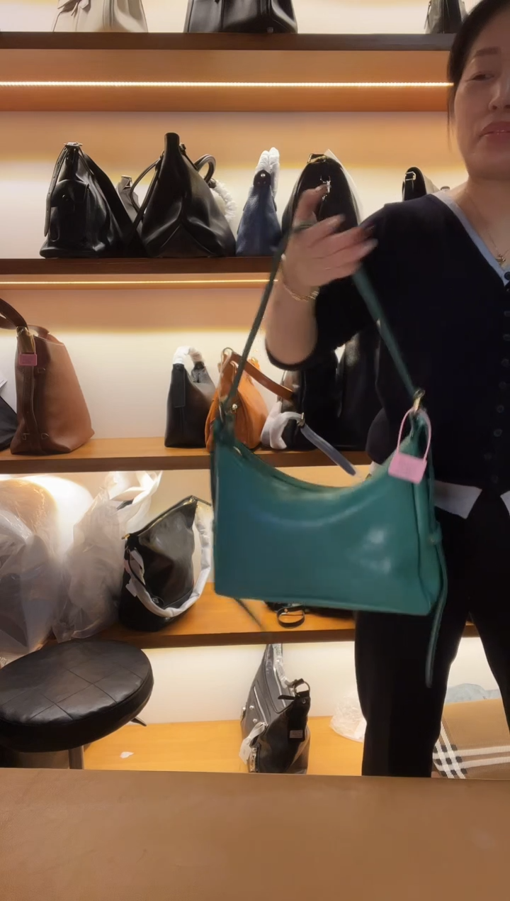 牛皮（革）珊瑚店清斜挎包真皮包时尚百搭包包