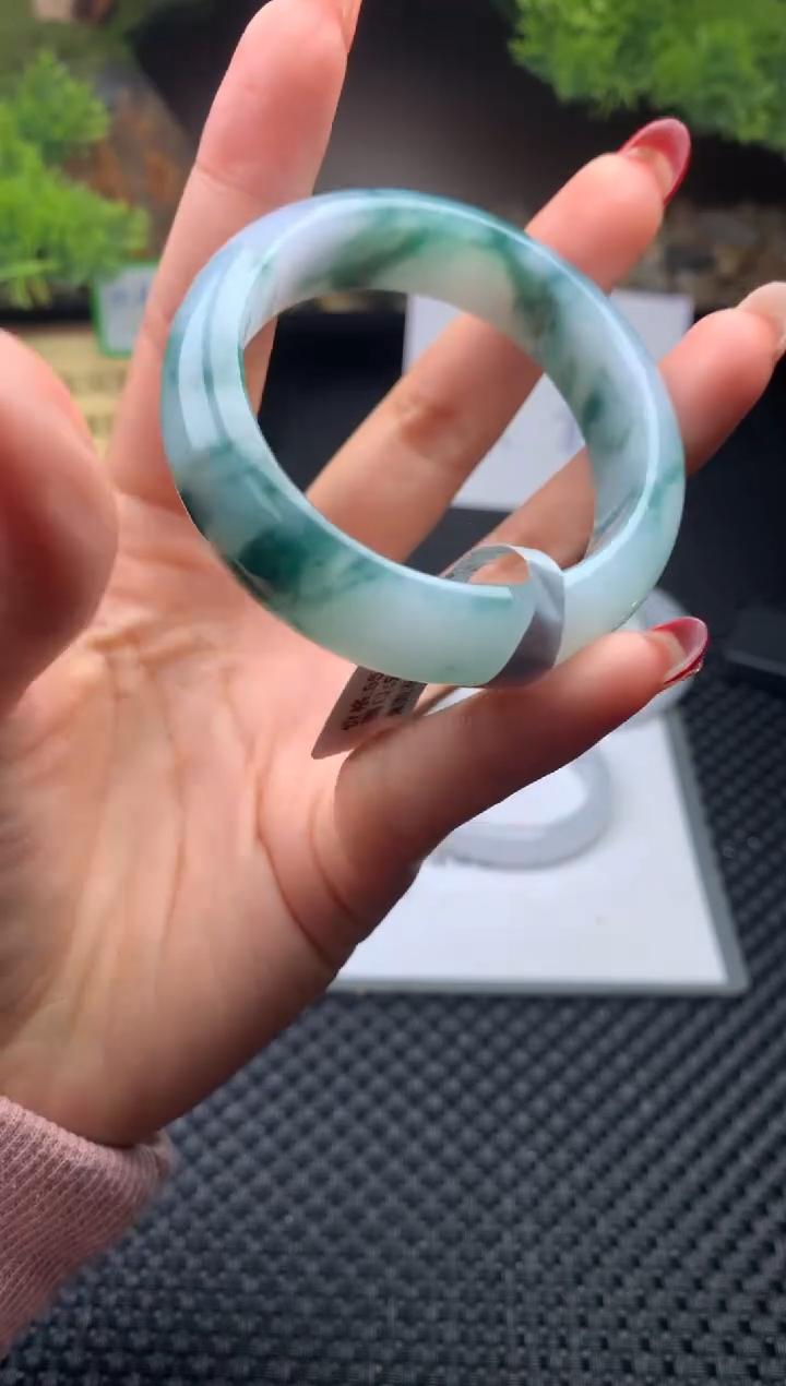【闪购商品】翡翠手镯未镶嵌手镯