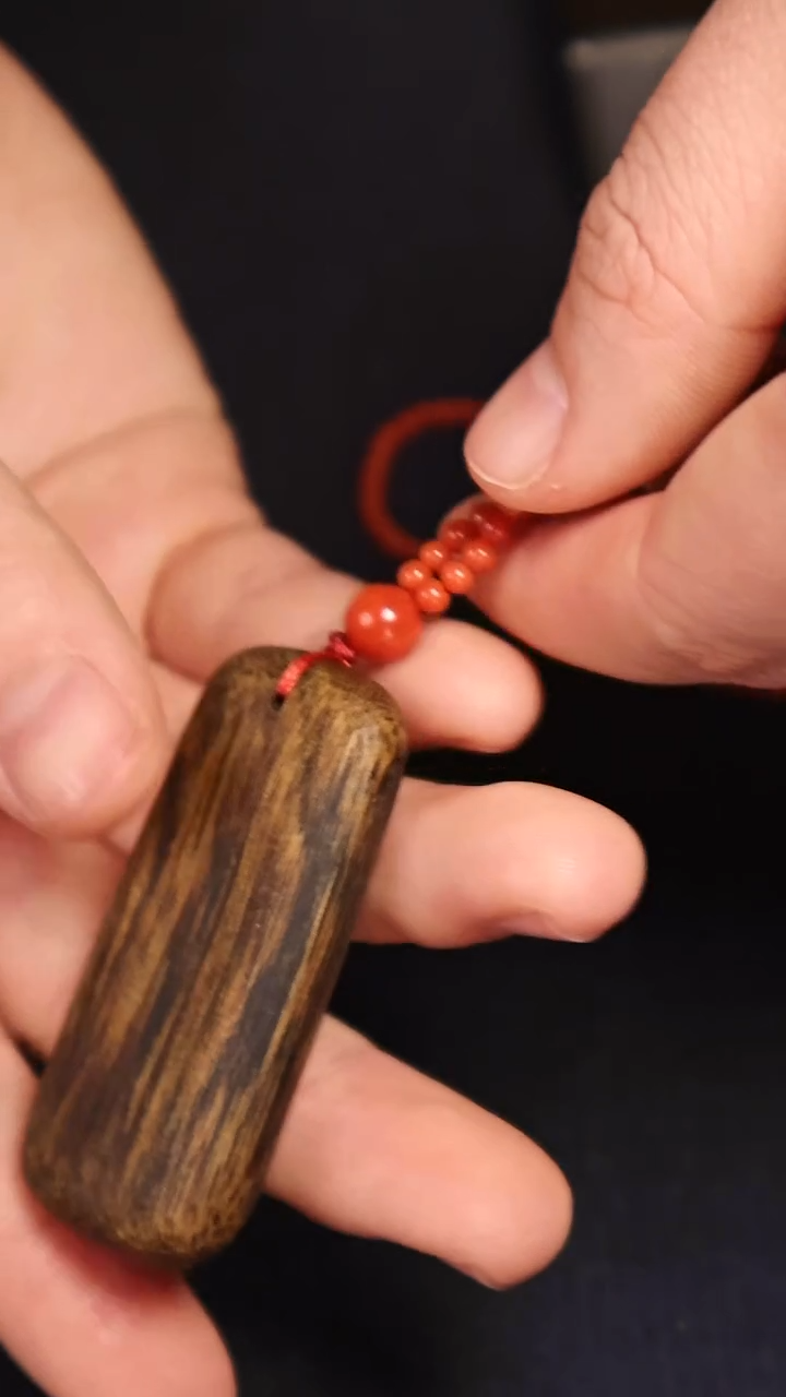 沉香手串海南高结油无事牌搭配海南小米珠