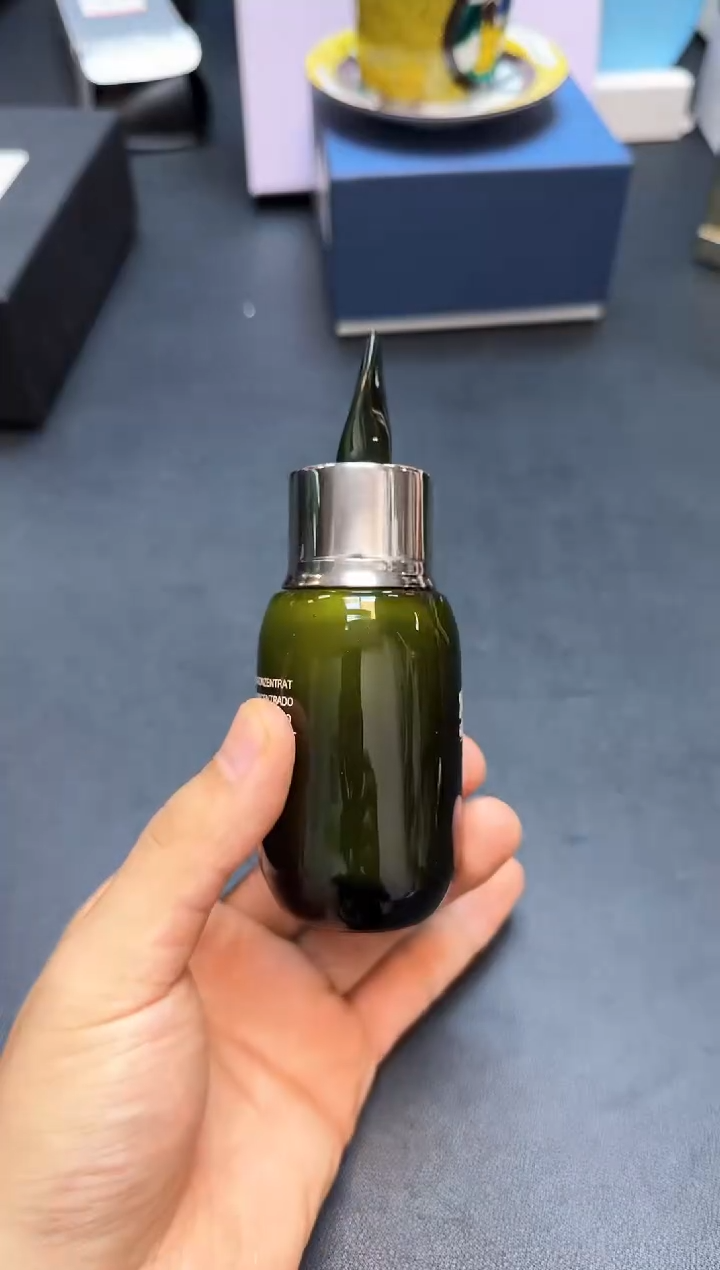 瓷片全新正品一件不留@@WE806