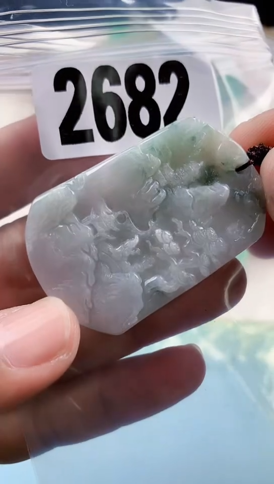【闪购商品】翡翠挂件未镶嵌天然翡翠吊坠挂件