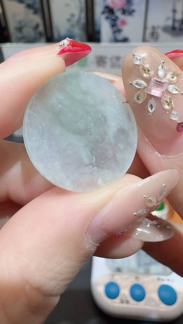 颈饰18K金镶嵌翡翠哆****饰寄售回流，不退不换