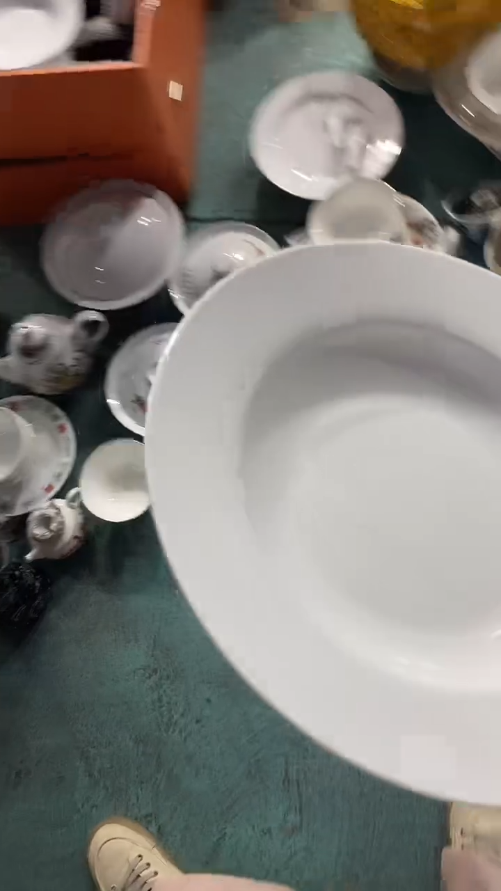 摆件纯白8寸深盘 红