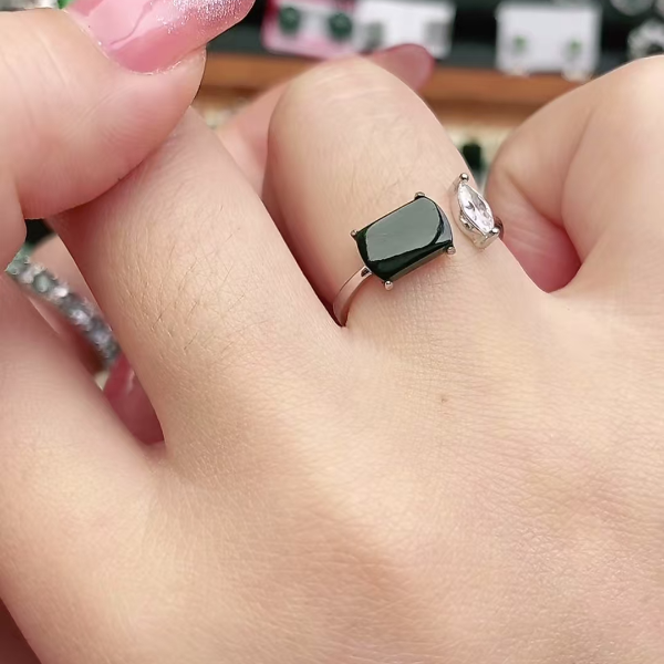 鑫辰珠宝天然A货翡翠银镶嵌设计款开口女戒指时尚百搭