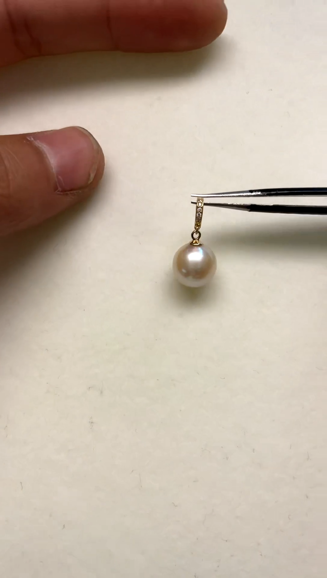 颈饰18K金镶嵌海水珍珠9.5-10