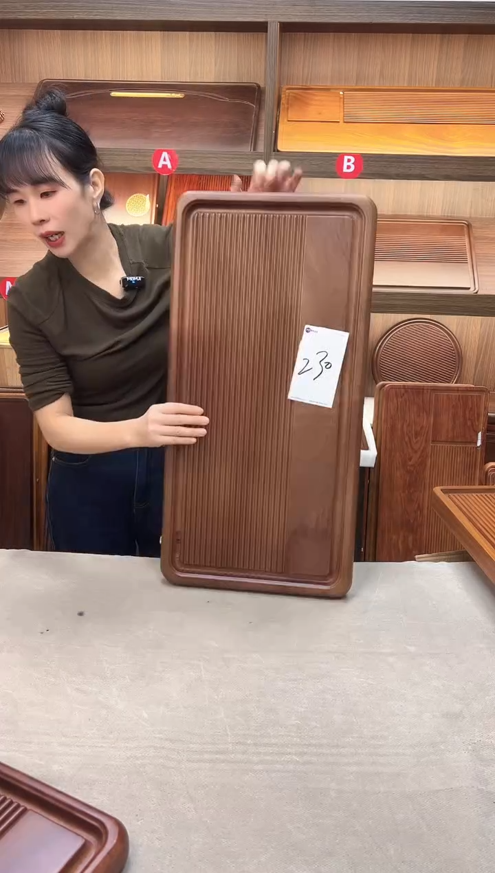 逍**在230# 微瑕  70*35*4cm 花梨木 景州