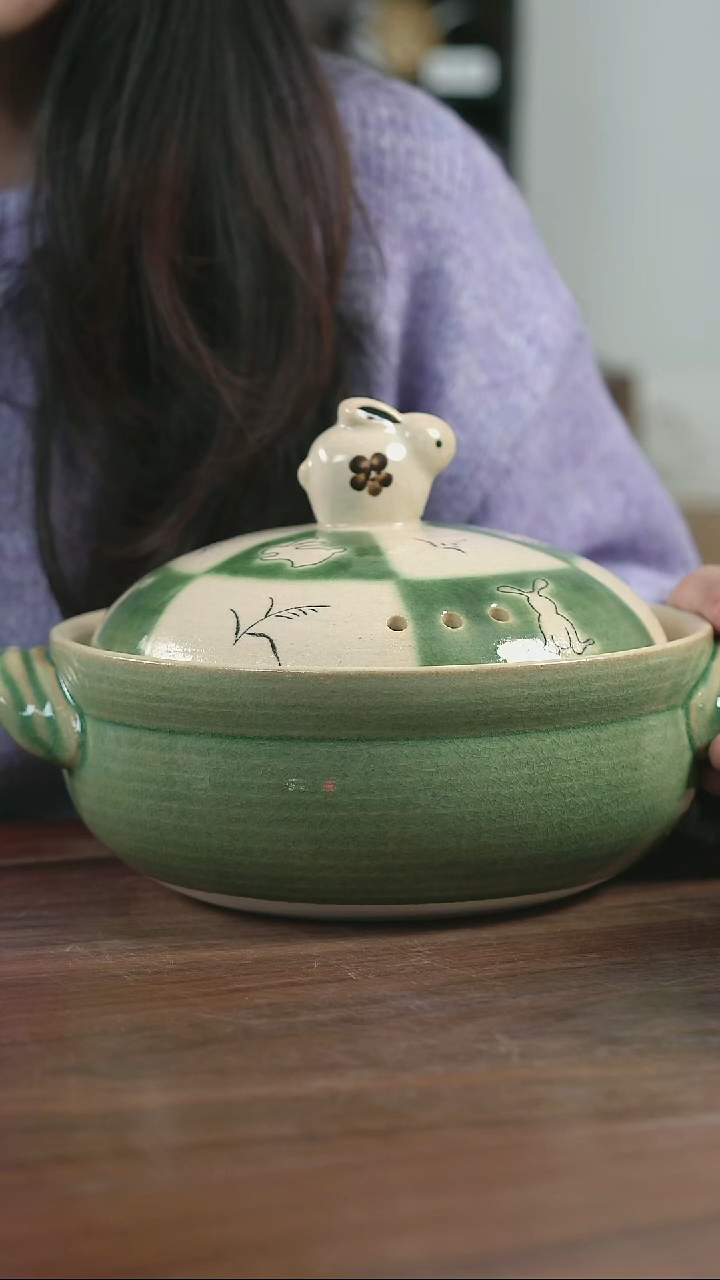 白瓷清水玉兔砂锅  正品  2升