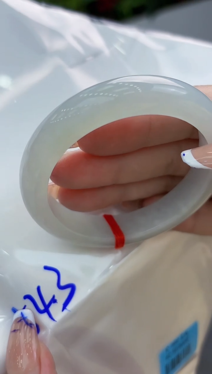 【闪购商品】翡翠手镯未镶嵌翡翠手镯