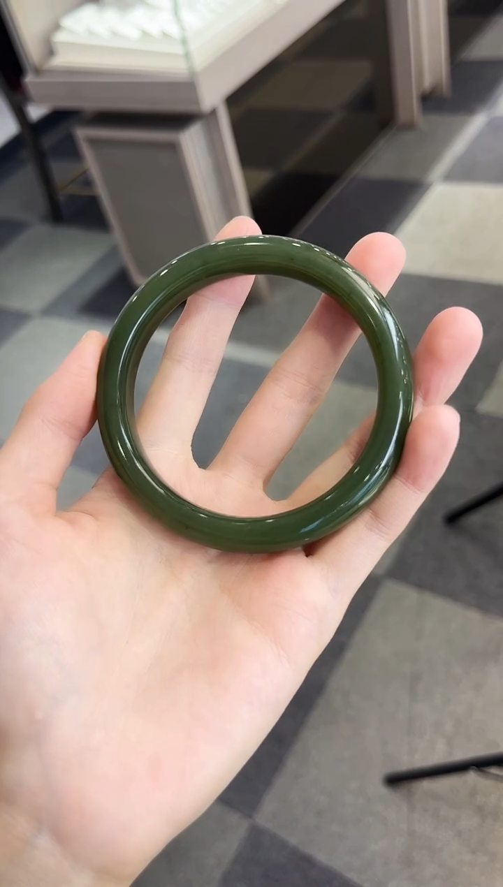 【闪购商品】和田玉手镯未镶嵌湖水多样性发其一   61 60