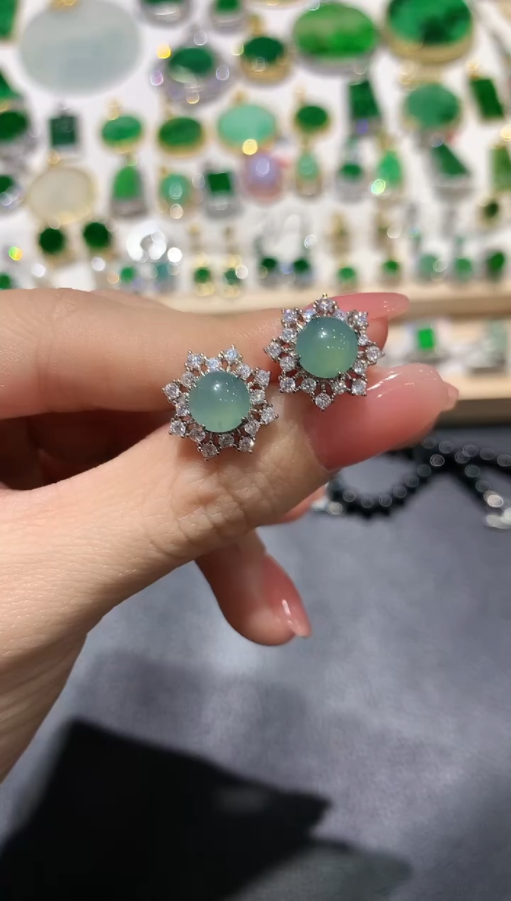 【闪购商品】翡翠颈饰合金8多人多样性随机发货1件