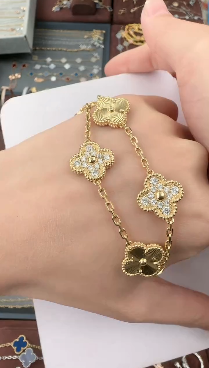 【闪购商品】钻石手链18K金镶嵌镭射间钻五花手链