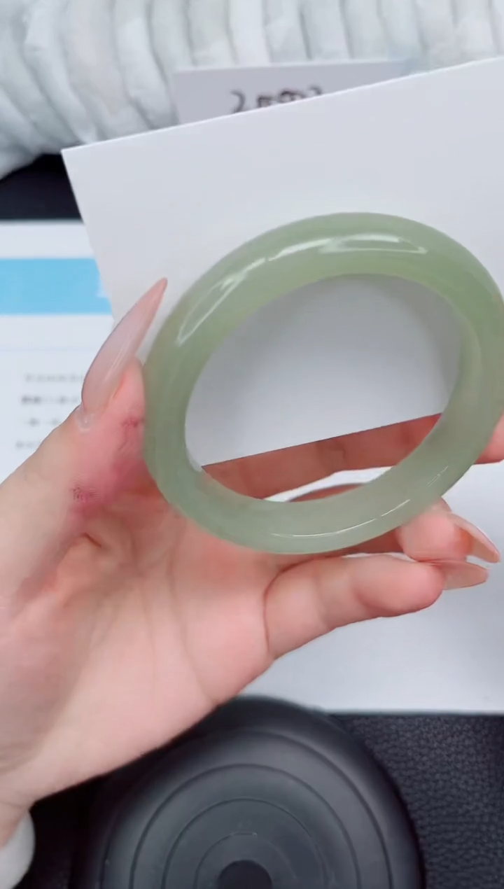 石英质玉手镯未镶嵌46-58.2