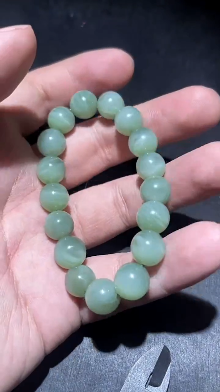 未镶嵌手串和田玉88251215-24