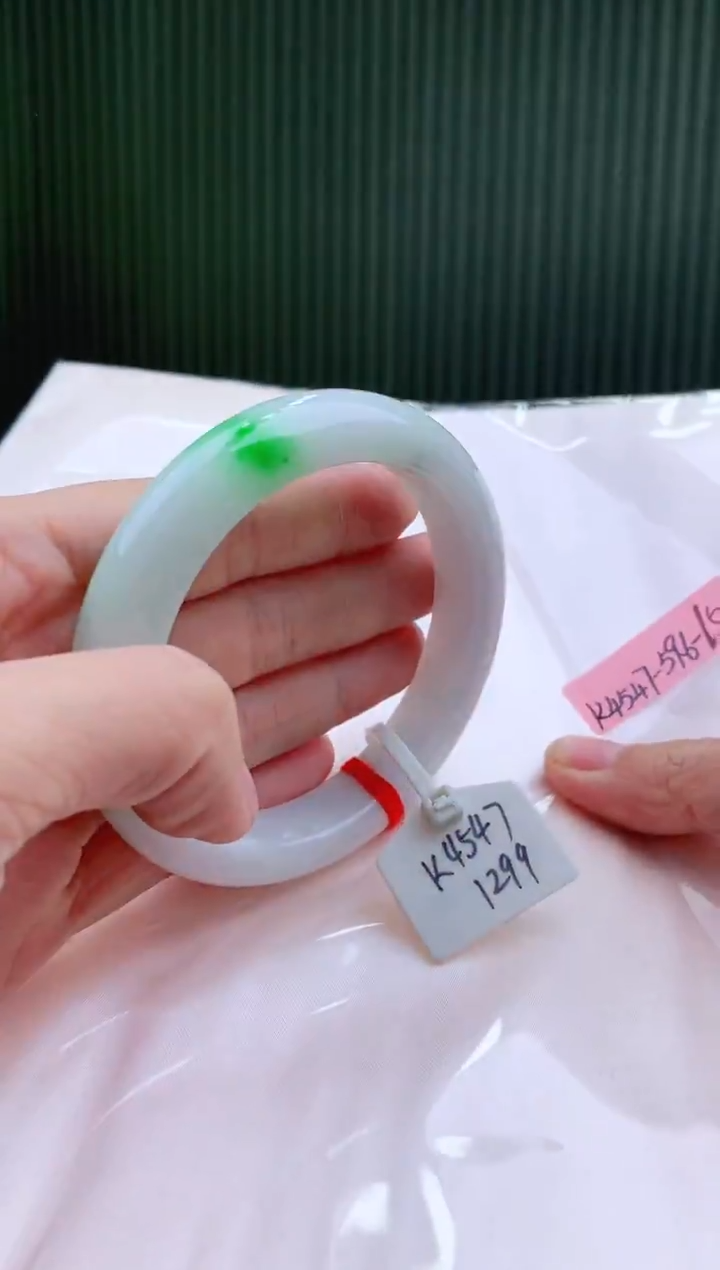 未镶嵌手镯翡翠59+