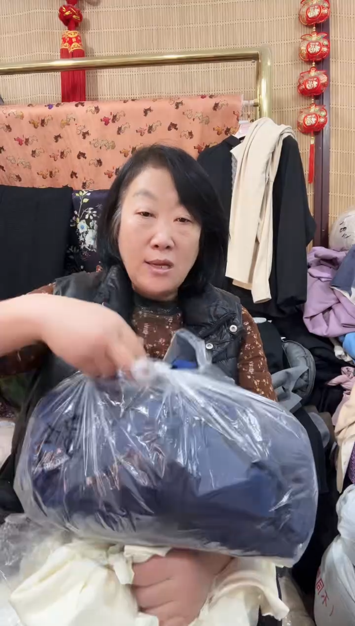 棉面一体绒藏蓝色杂片一单（各种残）