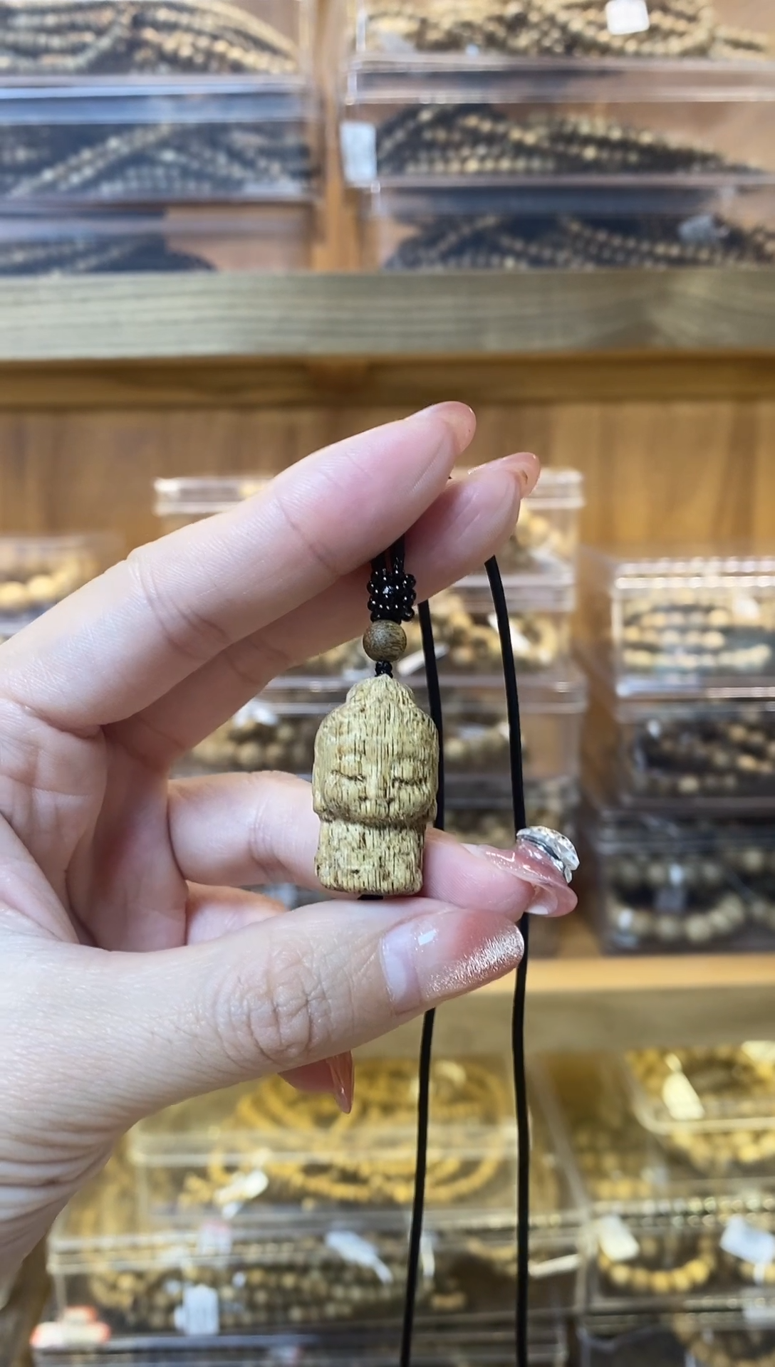 【闪购商品】沉香吊坠菩萨棋沉香雕刻吊坠多样性发其一