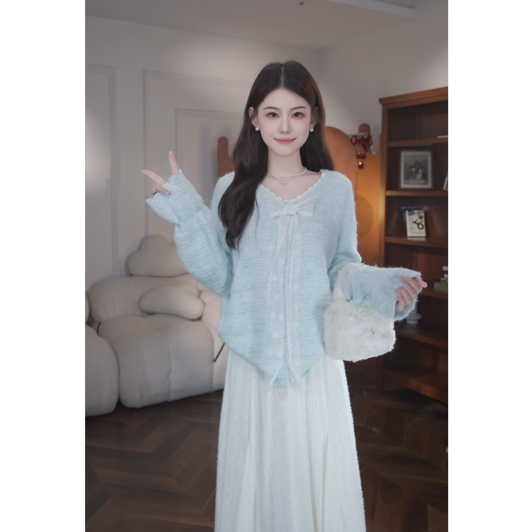 鹿向南【蓝岛晴空】韩系秋冬浅色蕾丝针织毛衣设计感宽松慵懒风套装