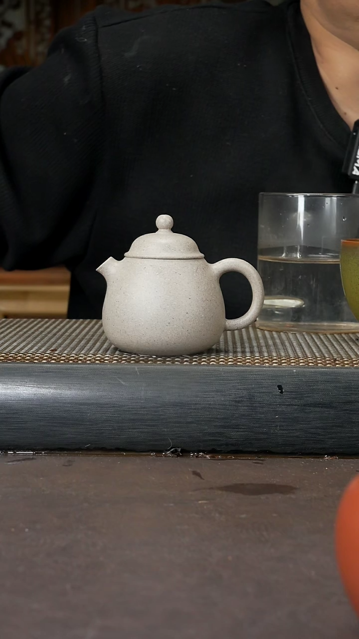 【闪购商品】紫砂茶壶白麻子段泥 龙蛋 120cc 005