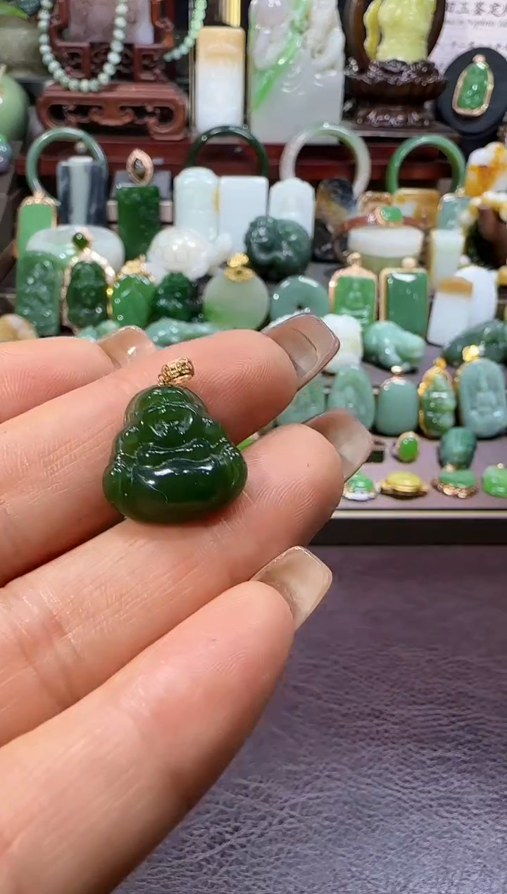 18K金镶嵌和田玉挂件【宏0101】10
