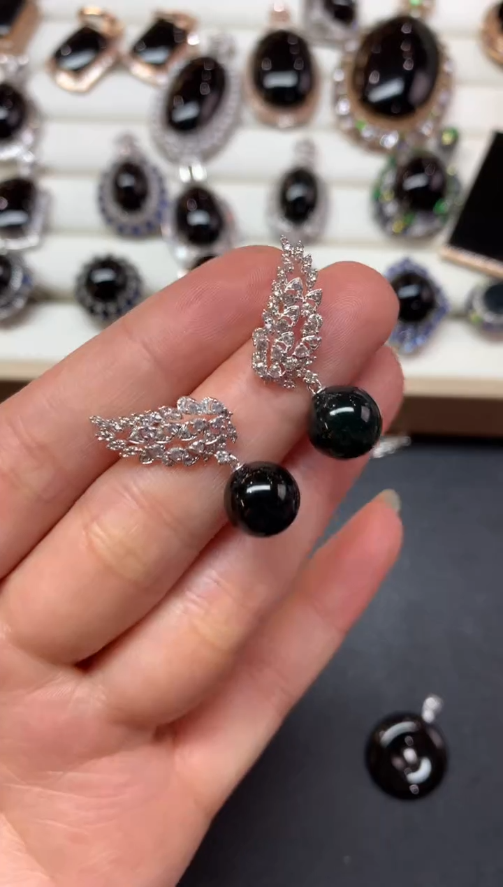 【闪购商品】翡翠耳饰18K金镶嵌S100|3800