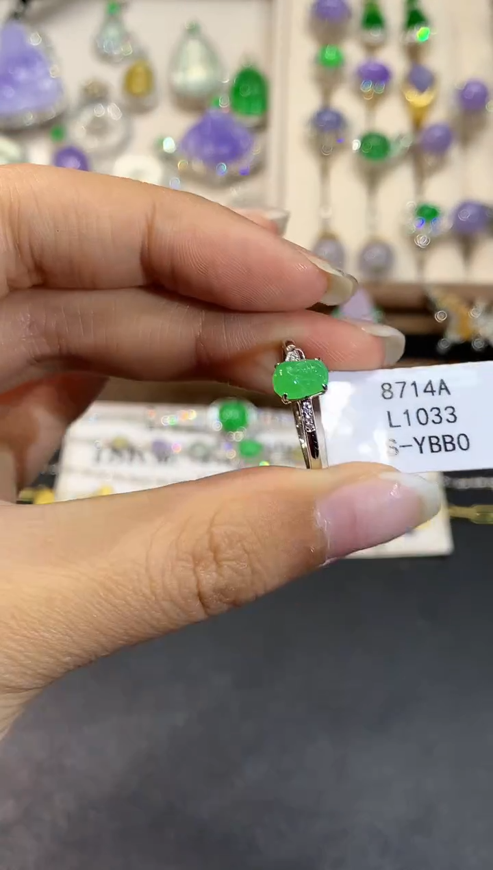 翡翠18K金镶嵌戒指L1033多样性发其一