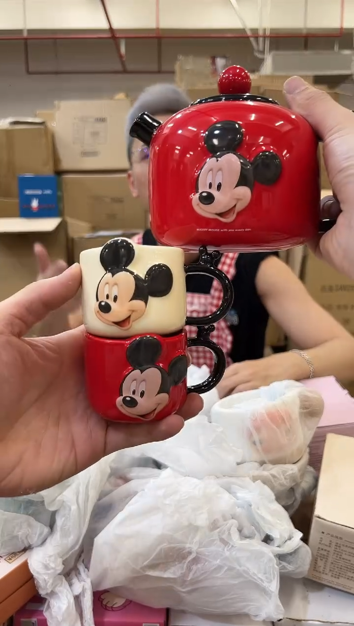 米奇一壶两杯