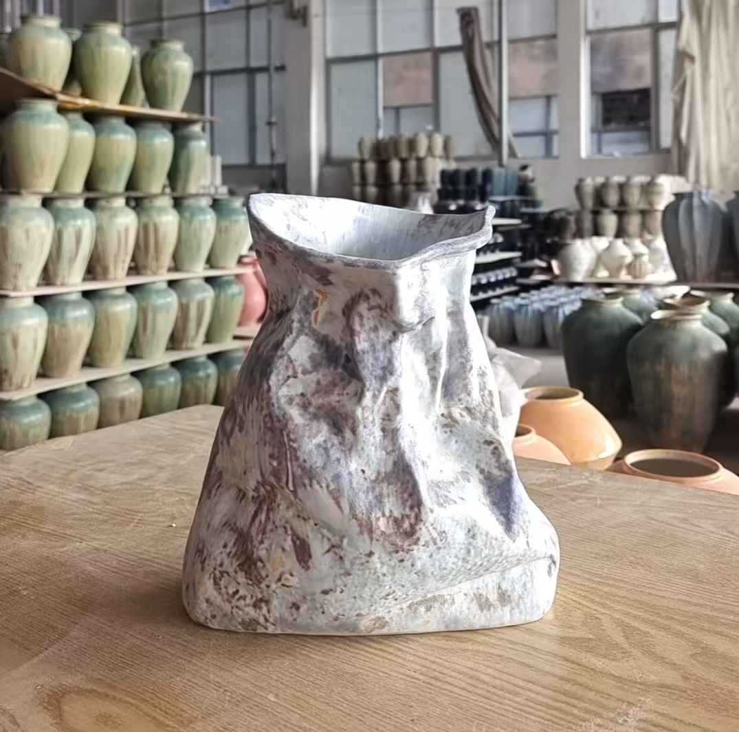 （花瓶）北欧陶瓷花瓶创意褶皱布袋福袋花器客厅装饰摆件工艺品摆件