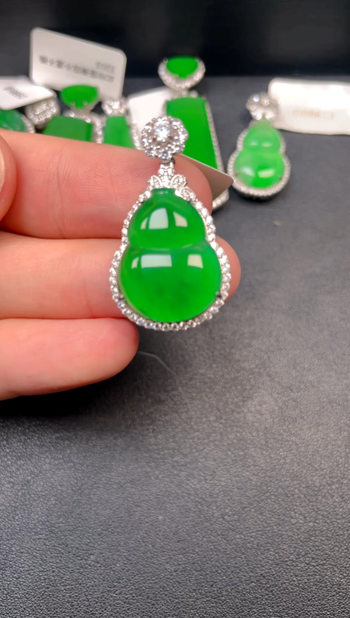 吊坠(不含链)银S925镶嵌翡翠吊坠