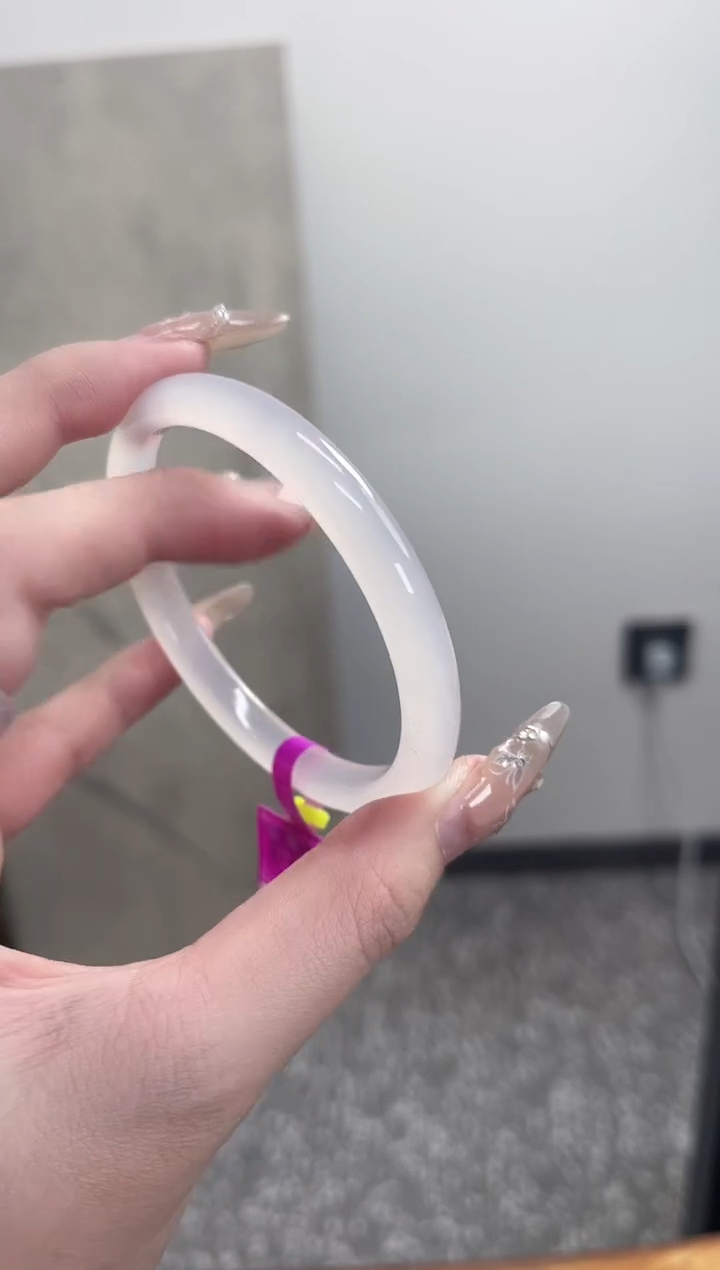 【闪购商品】玛瑙/玉髓手镯未镶嵌57-58圈需要包容 窄