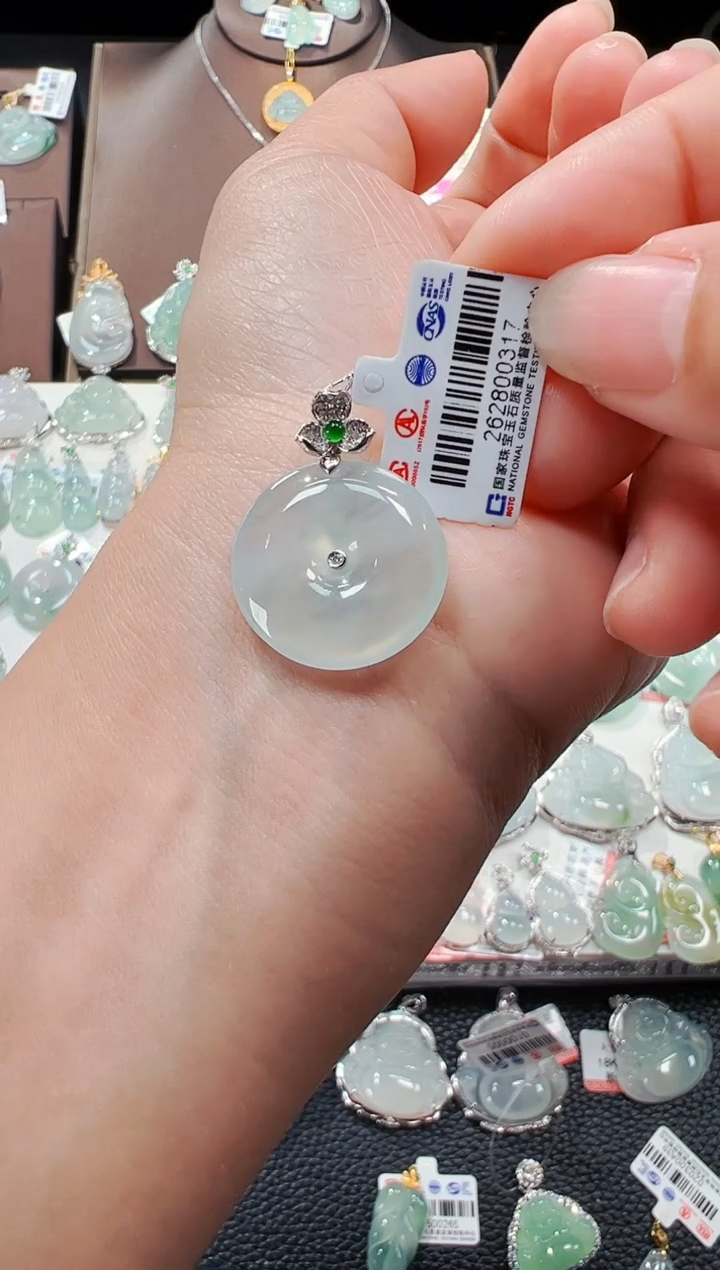 【闪购商品】翡翠吊坠(不含链)18K金镶嵌平安扣吊坠317