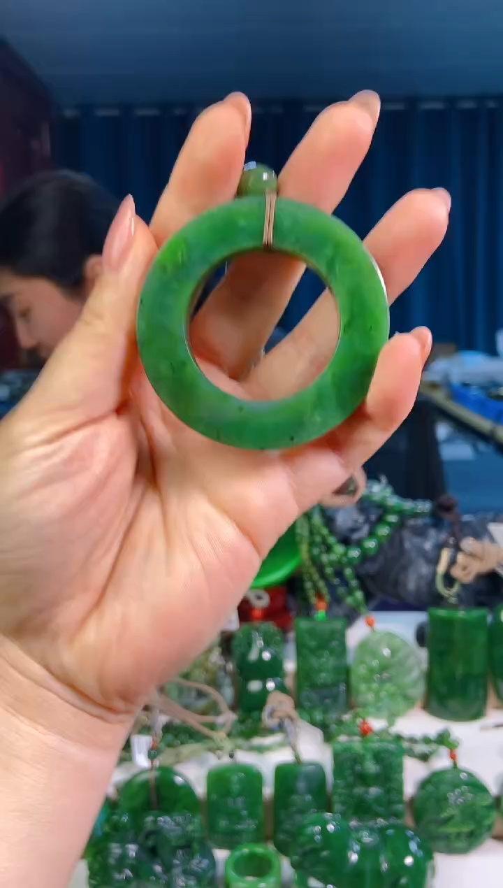 和田玉未镶嵌挂件1