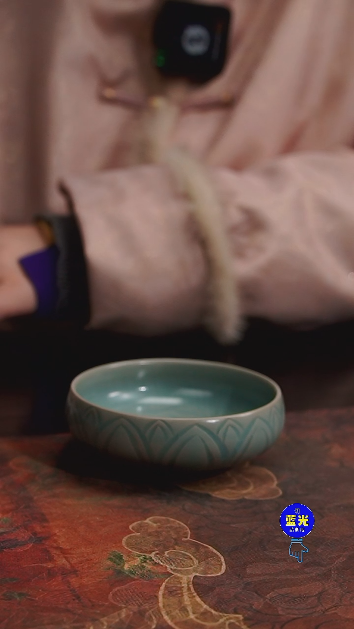 摆件瓷鱼*Y微瑕清凉寺原矿釉刻花普洱杯385