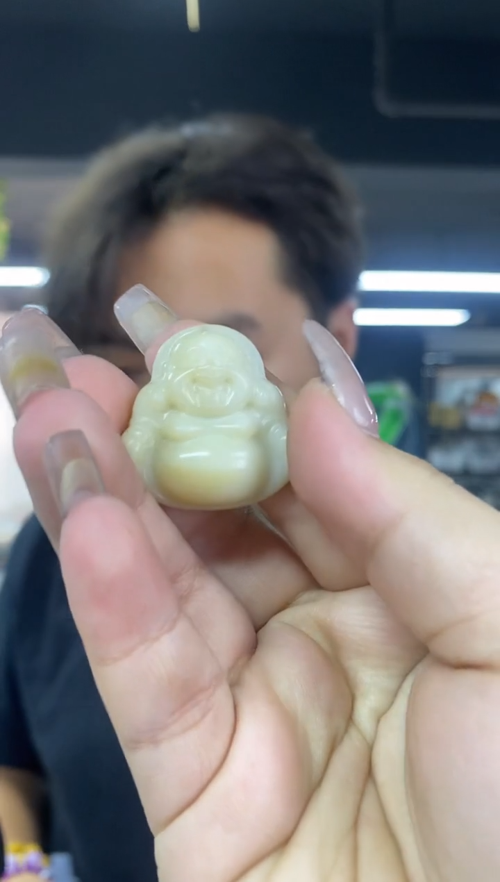 和田玉（白玉）未镶嵌颈饰多样性发其一颜色微差