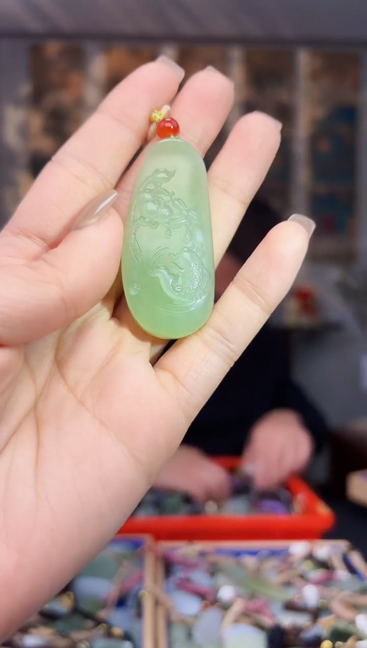 【闪购商品】和田玉挂件未镶嵌拍一发一